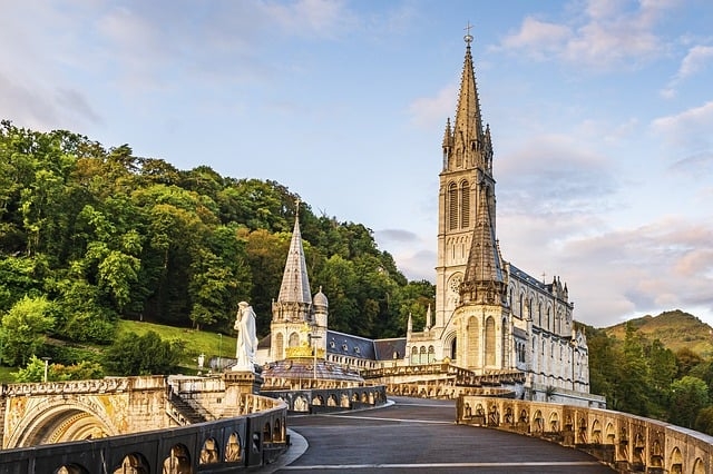 LOURDES Delle Palme PELLEGRINAGGI