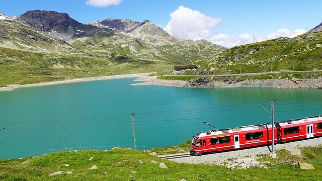Tour SVIZZERA e TRENINO ROSSO BERNINA VIAGGI di GRUPPO - Europa