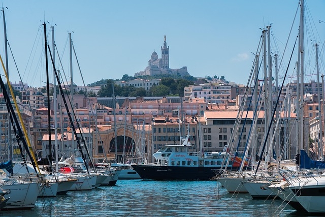 MARSIGLIA, con volo da Cagliari, 4 giorni VIAGGI in EUROPA