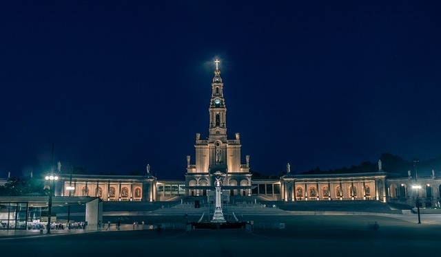 FATIMA, con Coimbra e Porto PELLEGRINAGGI